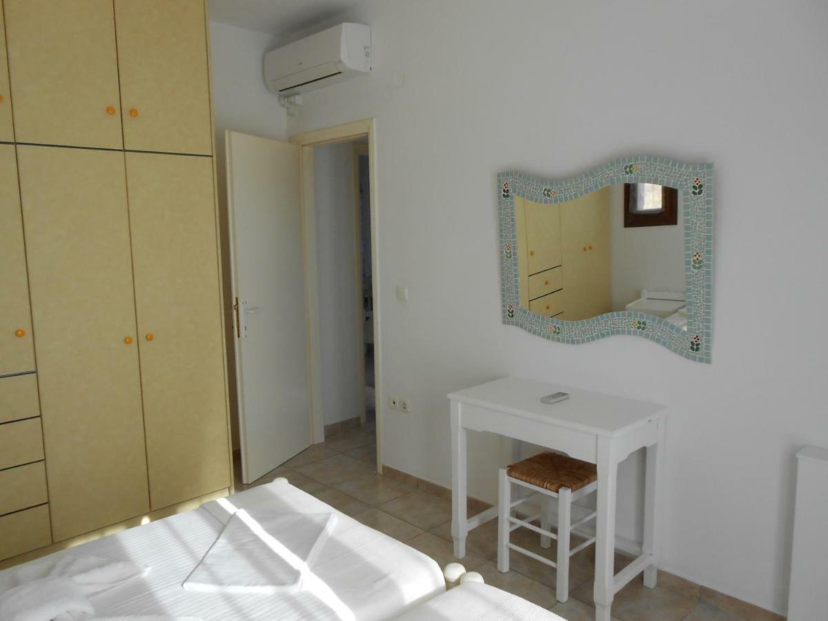 Apartments Marpissa ภายนอก รูปภาพ