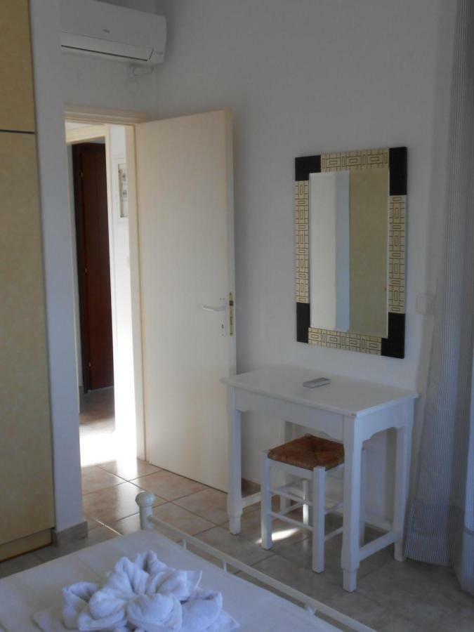 Apartments Marpissa ภายนอก รูปภาพ